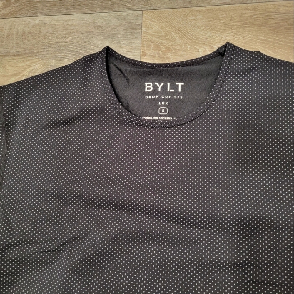 Bylt Microdot Lux dropcut tshirt small